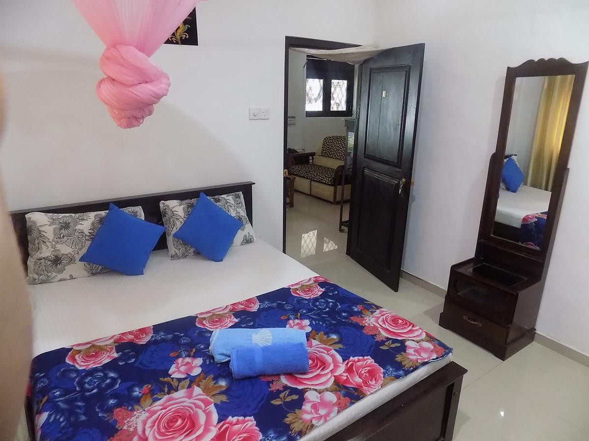 Alexandra Family Villa Negombo Bagian luar foto