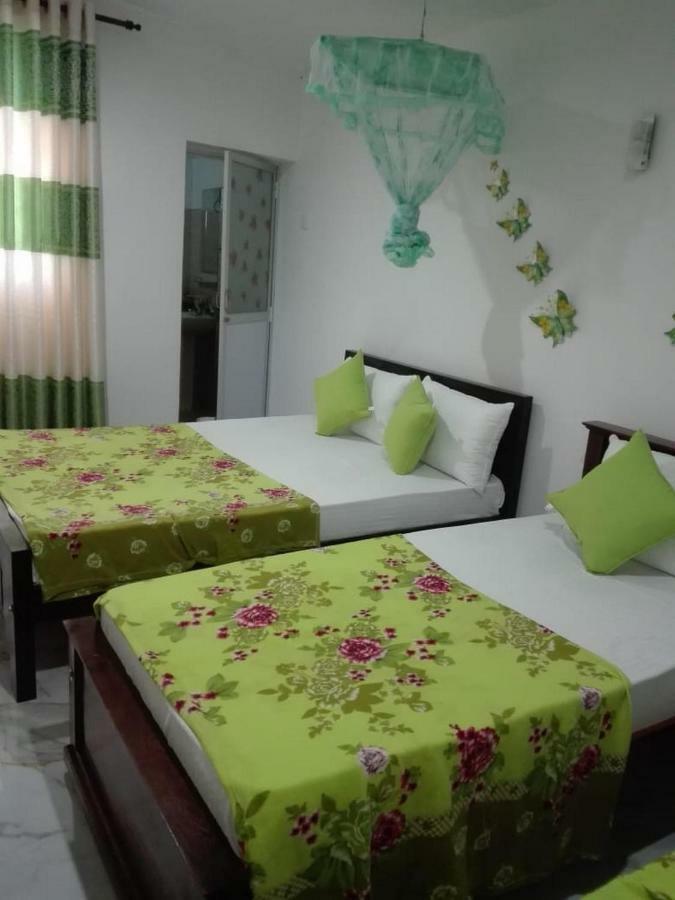 Alexandra Family Villa Negombo Bagian luar foto